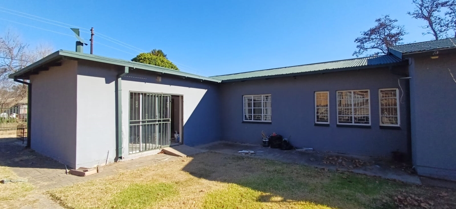 4 Bedroom Property for Sale in Hospitaalheuwel Free State